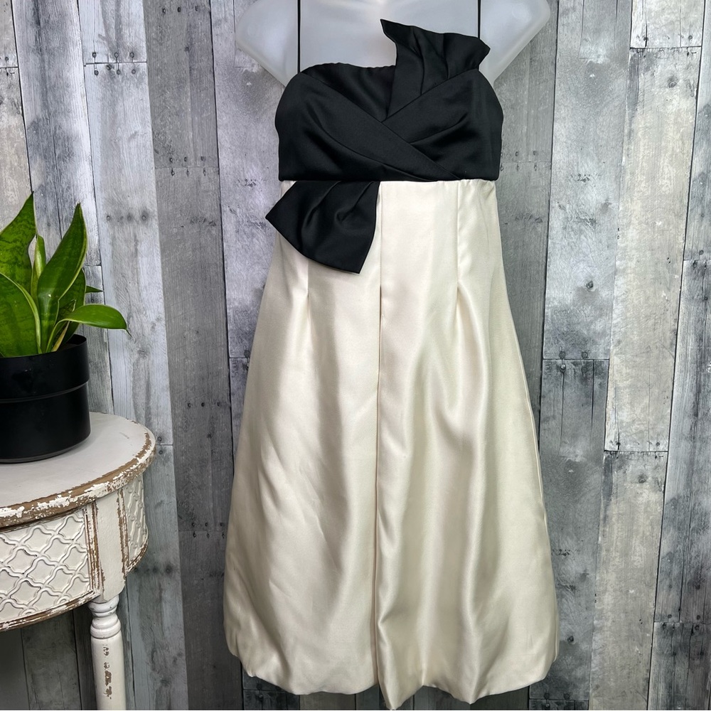 JS COLLECTIONS Ivory Black Bow Cocktail Prom Party Dress Bubble Hem Size 4